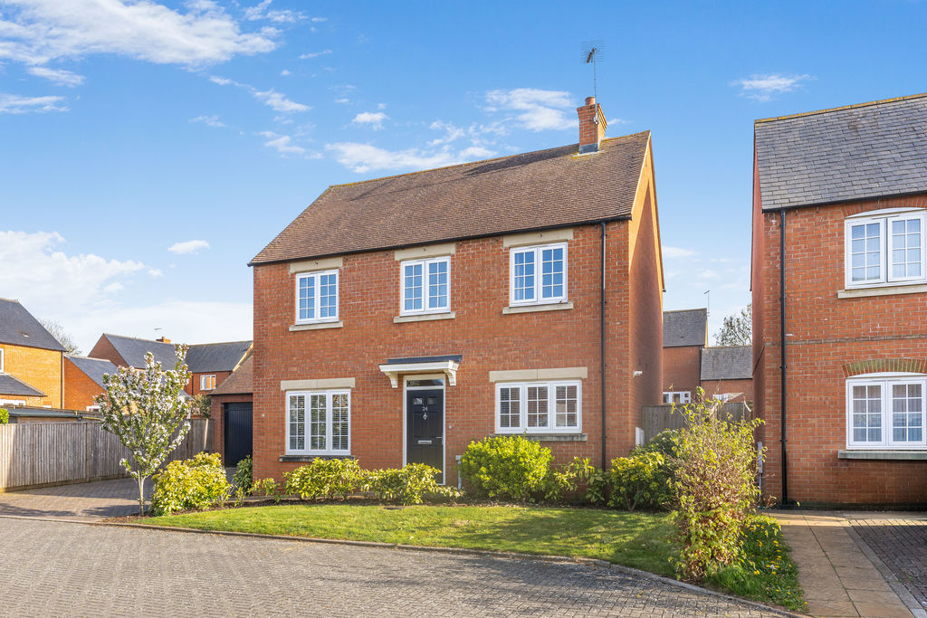 Henge Close Adderbury